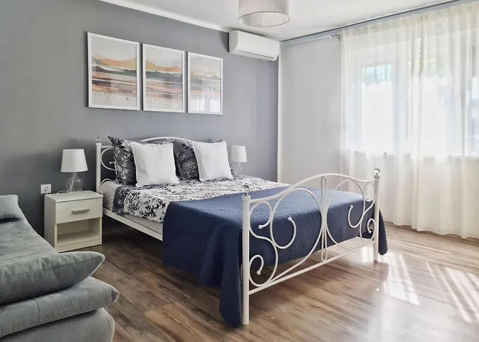 Levante - 500m Amphitheatre - Free Parking Apartman